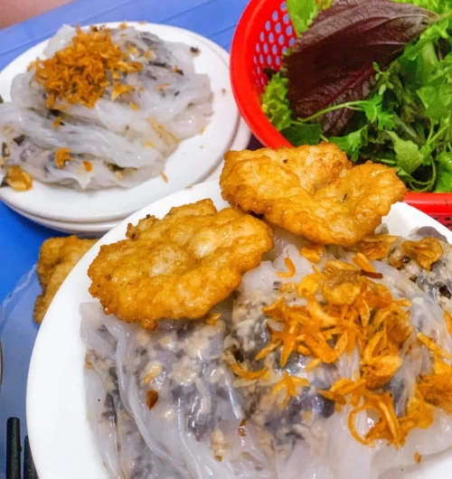 Bánh cuốn chả mực Gốc Bàng – Tinh hoa ẩm thực Hạ Long trong con ngõ nhỏ