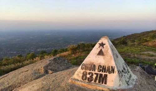 Núi Chứa Chan – Vẻ đẹp hoang sơ giữa lòng Nam Bộ