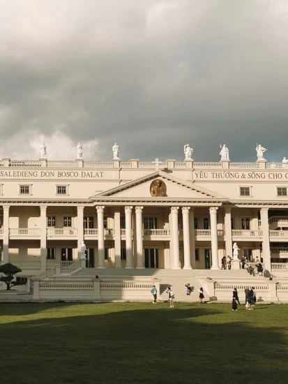 Nhà thờ Don Bosco – Công trình kiến trúc mang đậm dấu ấn tâm linh giữa lòng Đà Lạt