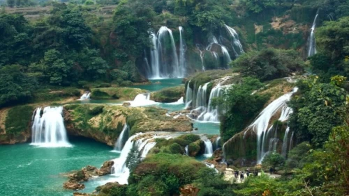 Thác Thăng Thiên – Dòng thác hoang sơ giữa núi rừng Hòa Bình