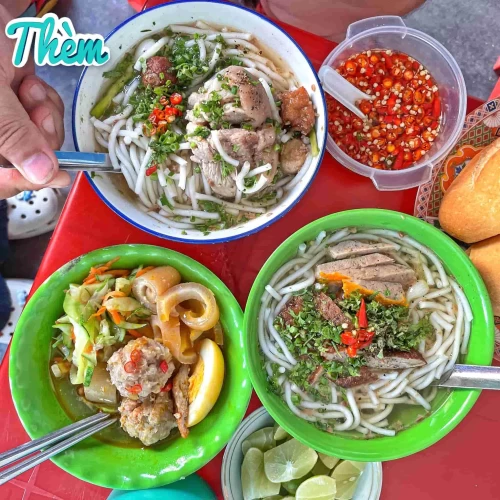 Bánh canh chả cá Cô Xí – Hương vị Phan Thiết đậm đà khó quên giữa lòng Mũi Né