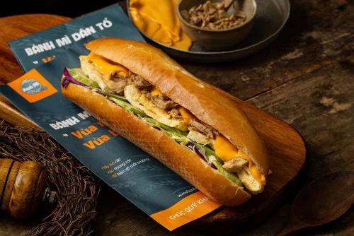 Bánh Mì Dân Tổ – Hương vị bánh mì “độc bản” làm nên nét đặc trưng ẩm thực đêm Hà Nội
