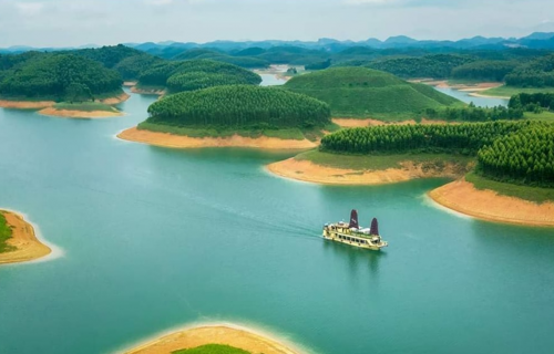Hồ Thác Bà Gia Lai - Địa danh nổi tiếng với vẻ đẹp kì vĩ