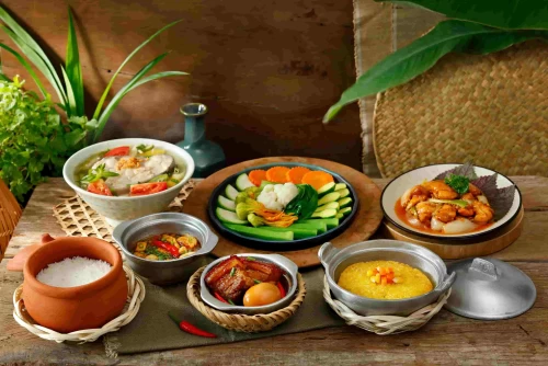 Cơm Niêu Thiên Lý – Vị quê nhà trong từng hạt cơm rang giòn nơi phố thị