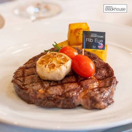 Jacksons Steakhouse Hanoi - Nhà hàng đồ tây giữa lòng thủ đô