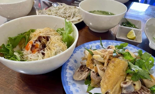 Phở Khô Măng Đen – Hương vị cao nguyên níu chân thực khách