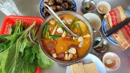 Lẩu Vịt Nấu Chao Thành Giao – Hương vị đậm đà giữa lòng Cần Thơ