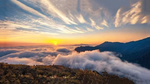 Đỉnh Gió - Điểm săn mây tuyệt đẹp tại Sơn La