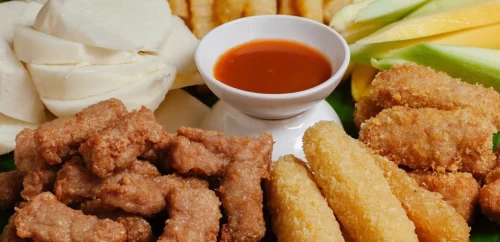Nem rán 36 Tạm Thương – Hương vị nem rán giòn rụm giữa lòng phố cổ Hà Nội