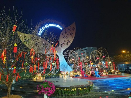 Phố đi bộ - Điểm nhấn du lịch về đêm ở Ninh Bình