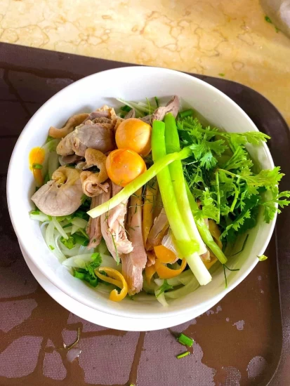 Phở Miến Nguyễn Gia – Chỉ Một Món Gà, Mà Ghi Dấu Giữa Trăm Ngàn Hương Vị Đà Lạt