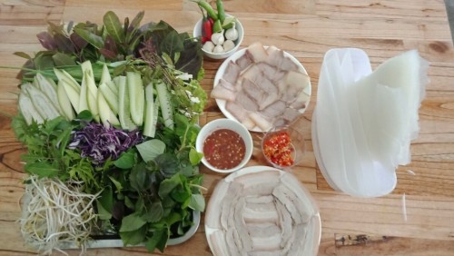 Bánh tráng cuốn thịt heo Đại Lộc- Món ăn dân dã đặc sắc nơi xứ Quảng