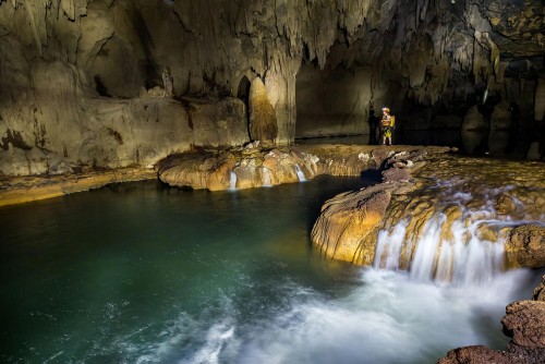 Hang Tú Làn - Viên ngọc ẩn mình của Quảng Bình