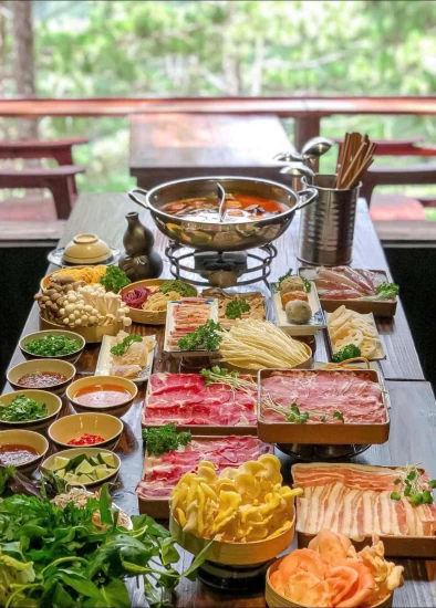Tiệm Lẩu Thông Giông – Chốn thưởng thức lẩu giữa rừng thông Đà Lạt
