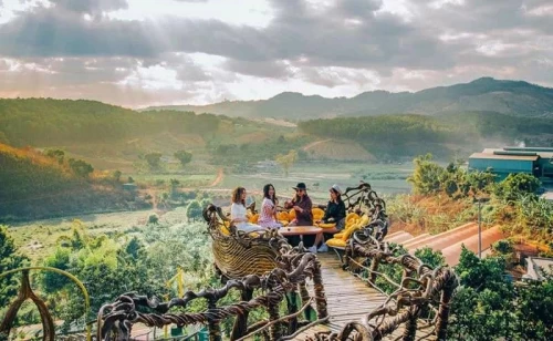 Khu Du Lịch Thúy Thuận Đà Lạt – Không Gian Cà Phê Giữa Rừng Thông