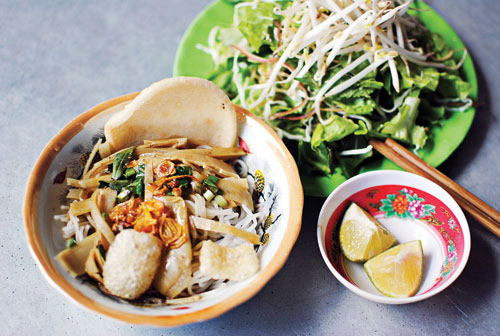 Măm Măm Gia Lai – Bún Cua Cao Nguyên giữa lòng Sài Gòn