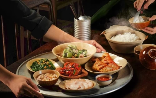 Cơm Quê Dượng Bầu – Hương vị cơm nhà giữa phố thị