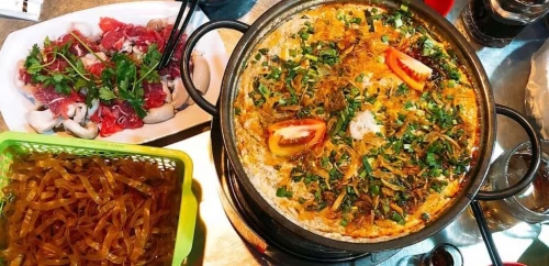 Lẩu Cua Đồng Hoa Phượng – Hương Vị Quê Nhà Giữa Trung Sơn