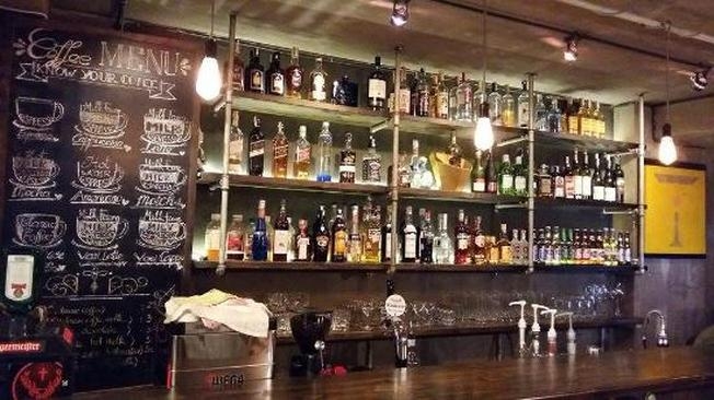 Woody Bar – Cafe thưởng thức đồ uống ngon, trong không gian cổ xưa