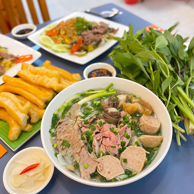 Ăn sáng Hà Nội