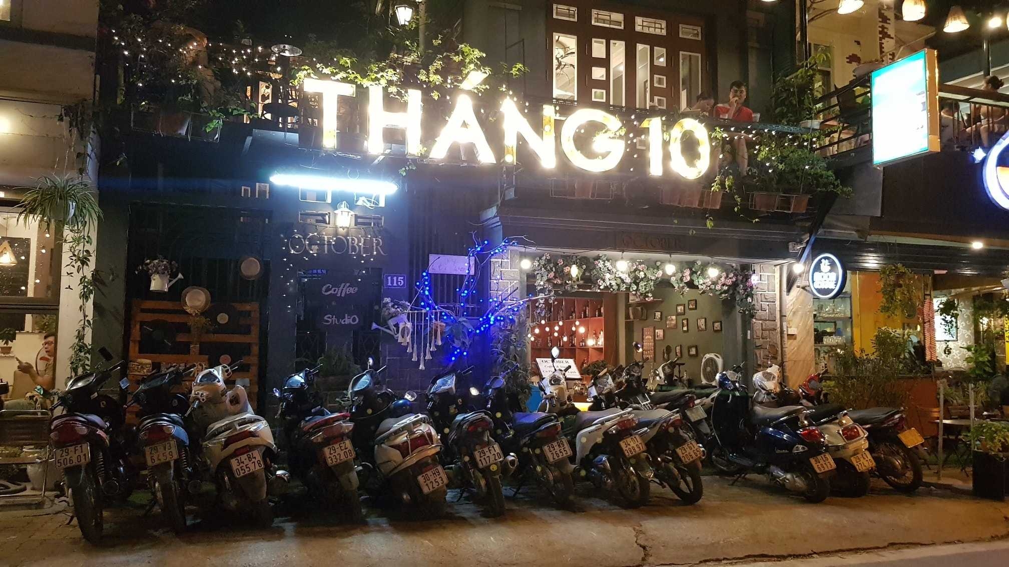 Cà phê Hồ Tây