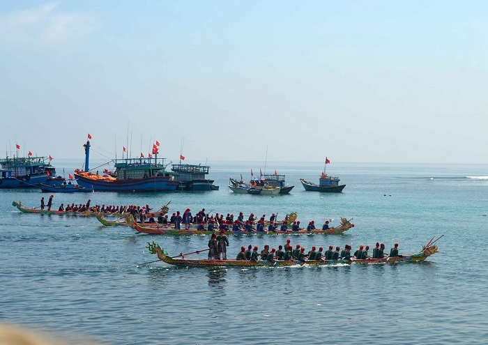 Lễ hội Dinh Bà Ông Lang