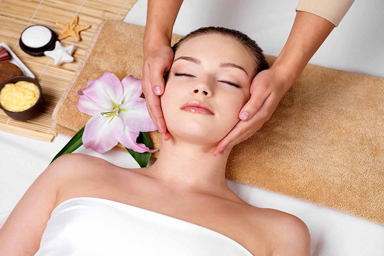 Spa trị mụn