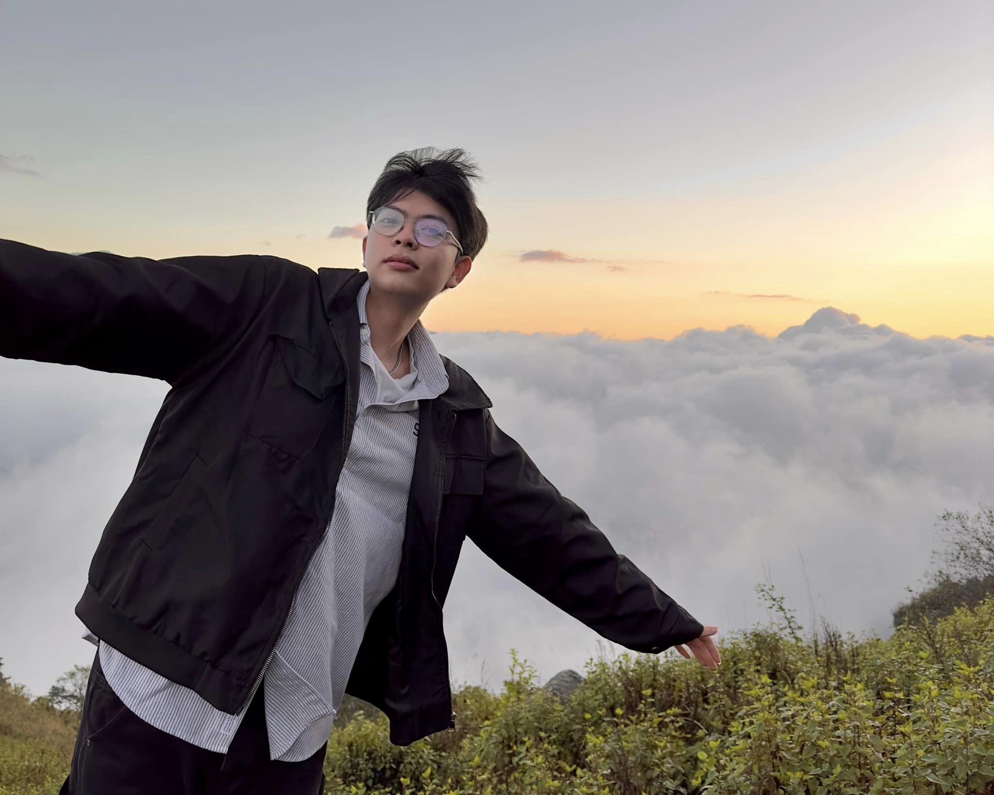 Review của bạn Nhật Phương về buổi săn mây tại Tà Xùa