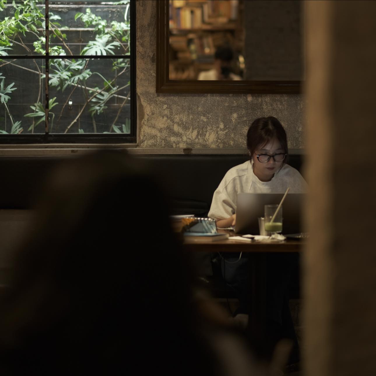 Nhâm Coffee: Không gian xanh, mở cửa suốt ngày đêm