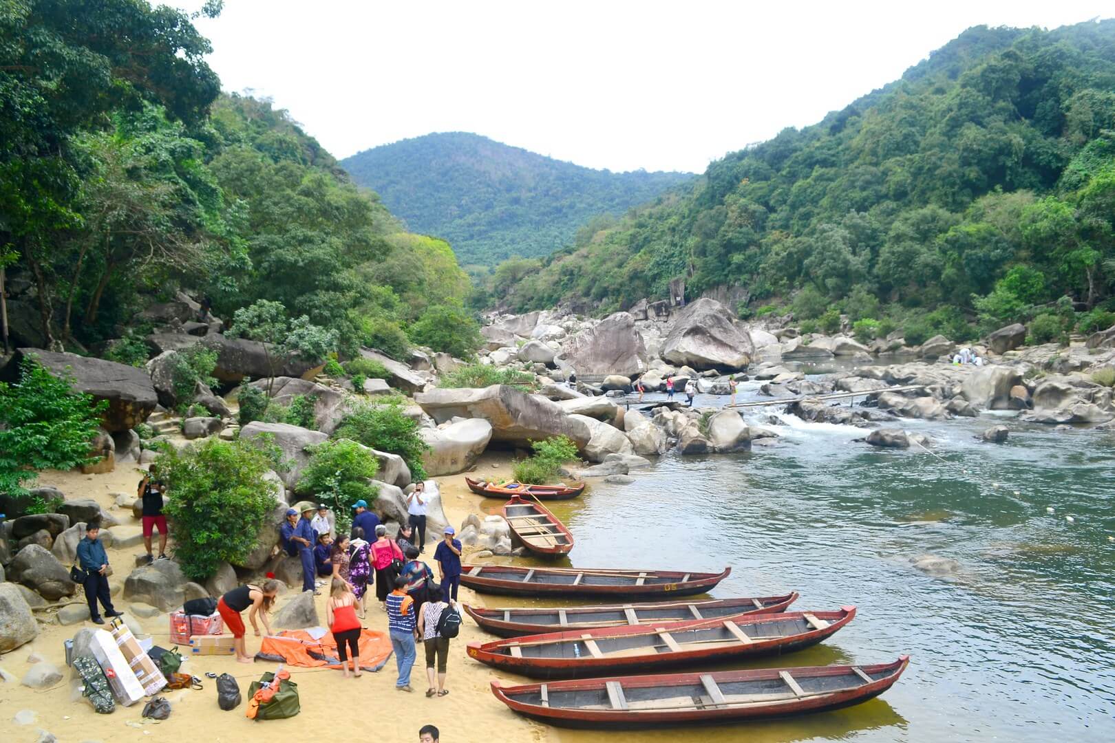 Hầm Hô – Vẻ Đẹp Hùng Vĩ Và Thơ Mộng Giữa Đại Ngàn Bình Định