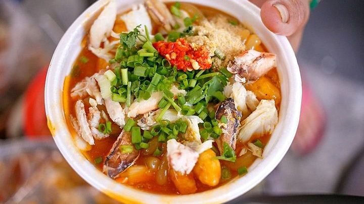 Bánh Canh Cua Hải Cua – Tô Bánh Canh Đầy Ắp Topping Hấp Dẫn Giữa Lòng Thủ Đức