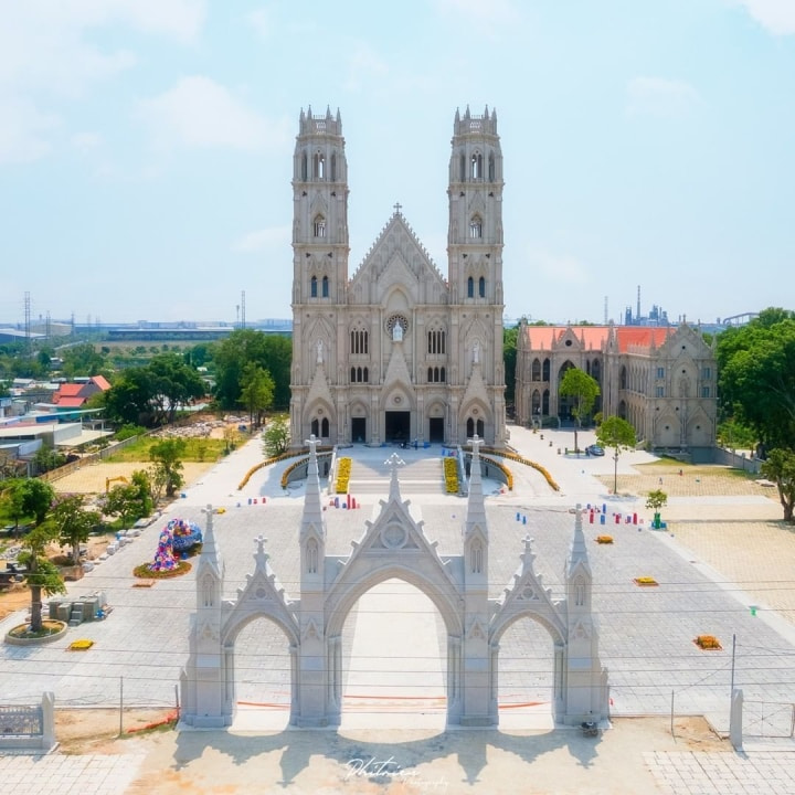 Nhà thờ Song Vĩnh – Biểu tượng kiến trúc Gothic giữa lòng Bà Rịa – Vũng Tàu