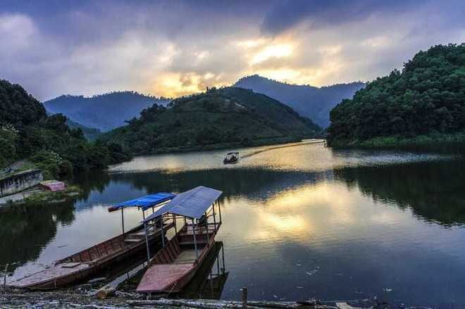 Hồ Ly (Hồ Thượng Long) – Viên ngọc hoang sơ giữa núi rừng Phú Thọ