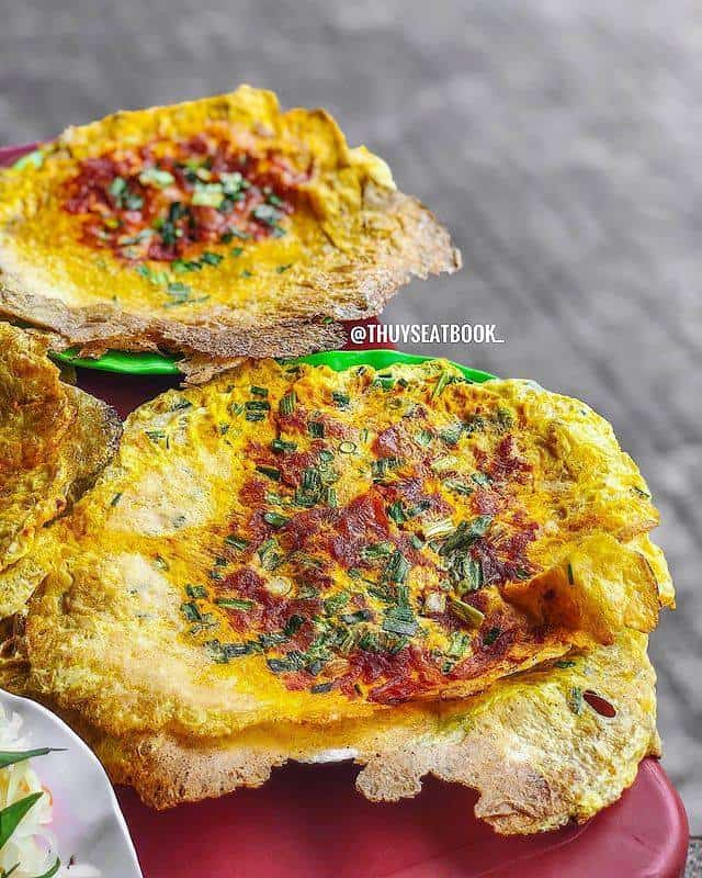 Bánh ép Huệ – Hương vị tuổi thơ giữa lòng xứ Huế