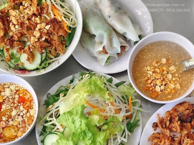 Bánh Ướt – Bún Thịt Nướng Huyền Anh: Hương vị Huế đậm đà nơi đầu nguồn Kim Long