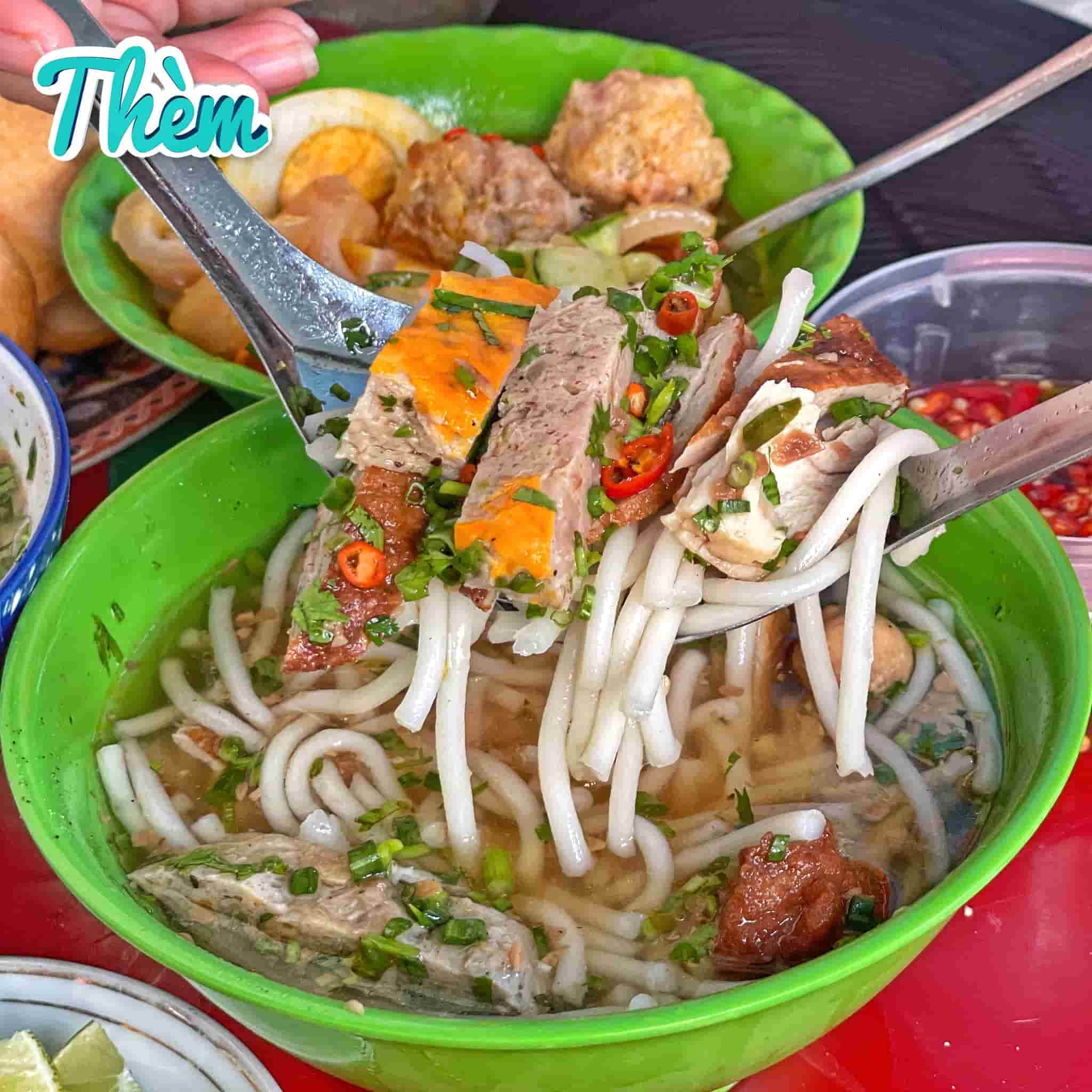Bánh canh chả cá Cô Xí – Hương vị Phan Thiết đậm đà khó quên giữa lòng Mũi Né