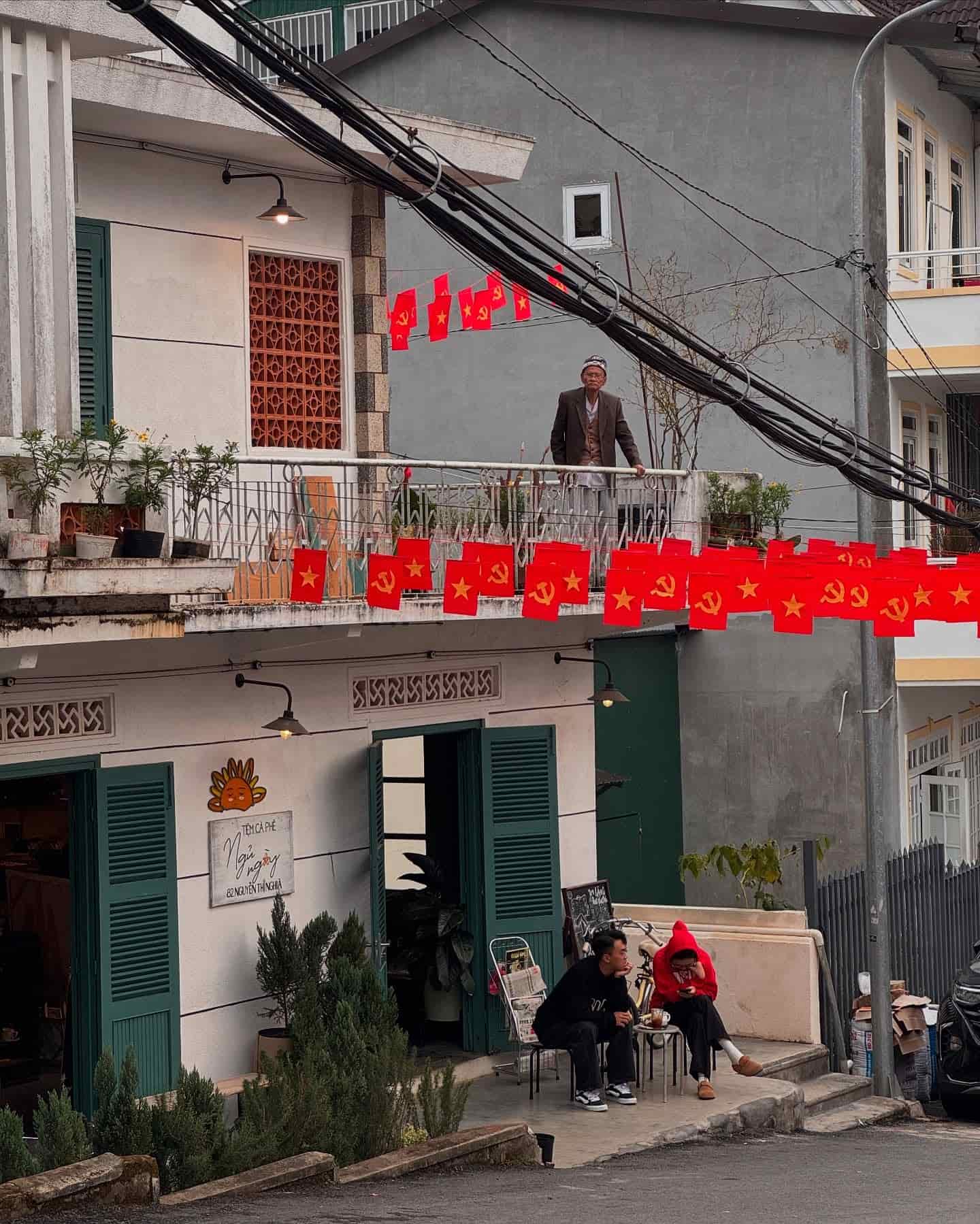 Tiệm Cà Phê Ngủ Ngày – Nơi để trái tim bạn được “ngủ yên” giữa phố núi Đà Lạt