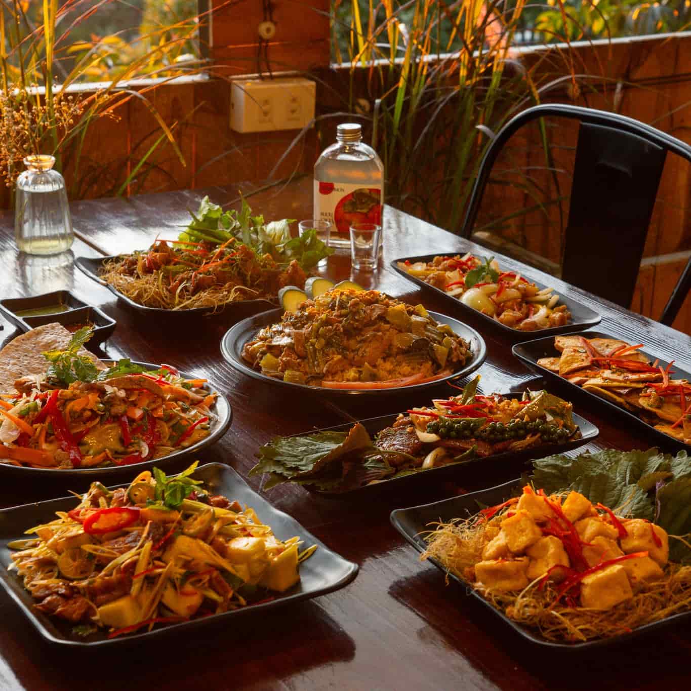 Persimmon BBQ – Quán nướng sân vườn đậm chất Đà Lạt giữa lòng thiên nhiên xanh mát