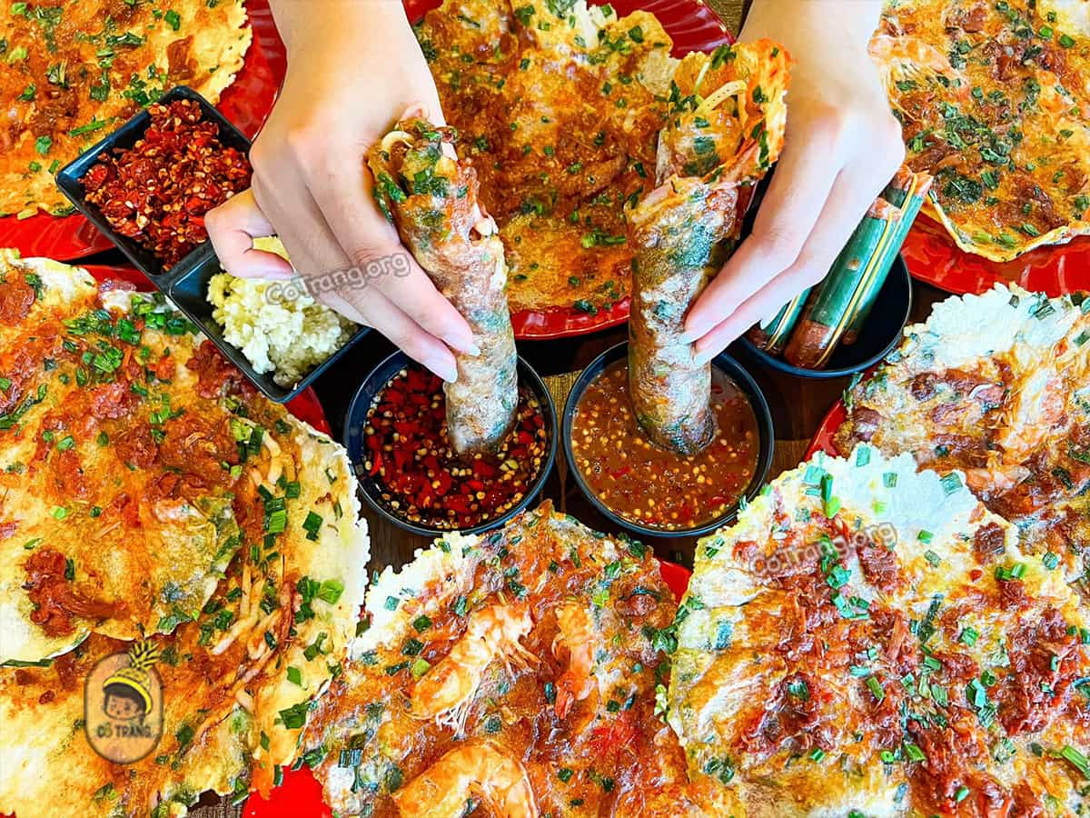 Bánh Ép Gia Di – Hương Vị Huế Bình Dân Gây Nghiện Biết Bao Thế Hệ