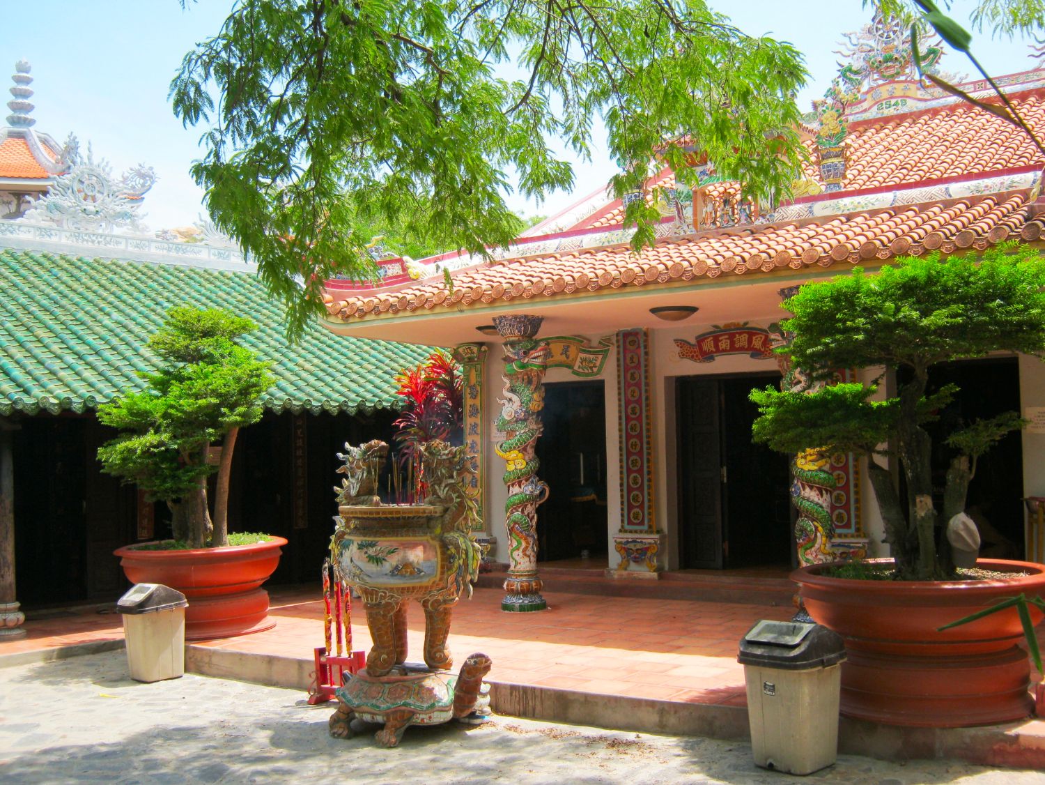Chùa Hang Bình Thuận -  Linh thiêng say mê lòng người