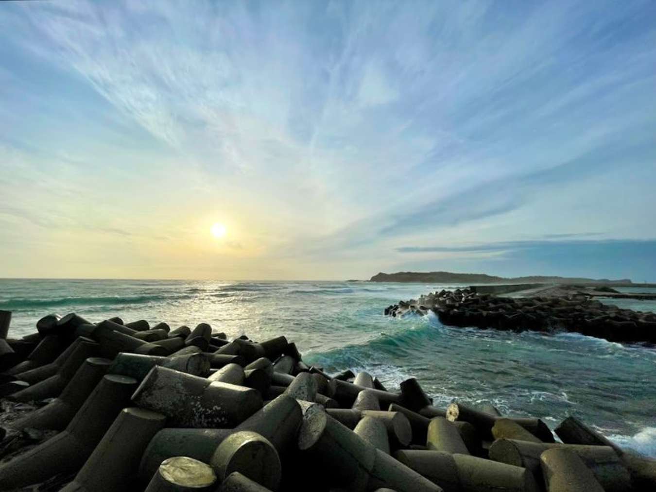 Vịnh Triều Dương - Khu dã ngoại cùng bãi biển đẹp tại đảo Phú Quý