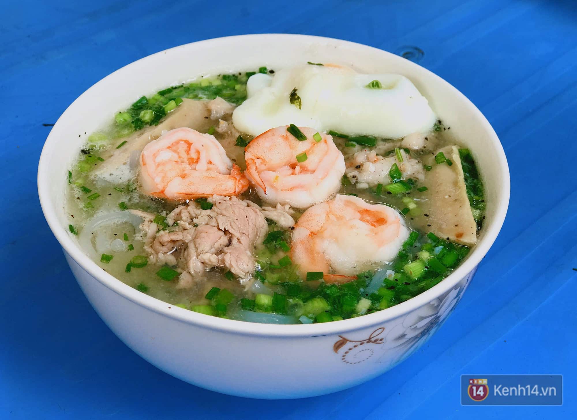 Bún nước Cô Có – Cái Tên Gây tò mò, Vị Ngon Gây “Thương Nhớ” Giữa Phú Nhuận