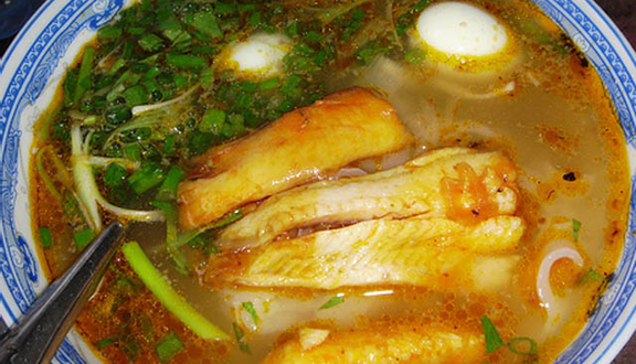 Bánh canh cá lóc Bếp Bợm- Món ngon gia truyền nổi tiếng tại Phố Núi
