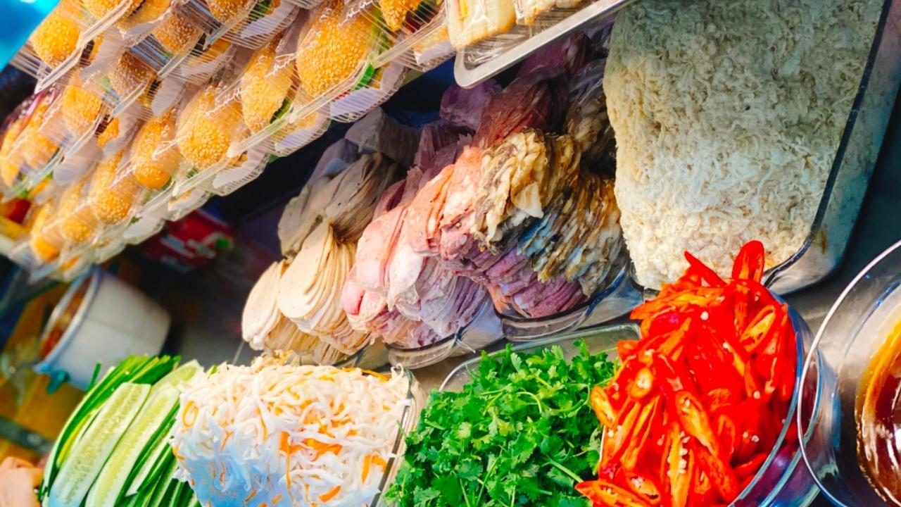 Hà Nội Bakery – Market- Lò bánh mì lâu đời nhất tại Buôn Ma Thuột