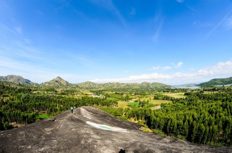 Núi Đá Voi Mẹ- Điểm check in nổi tiếng tại Đắk Lắk.