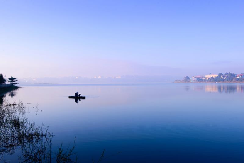 Hồ Tây Đăk Mil - “Đôi Mắt Biếc” Của Làng Đăk Nông