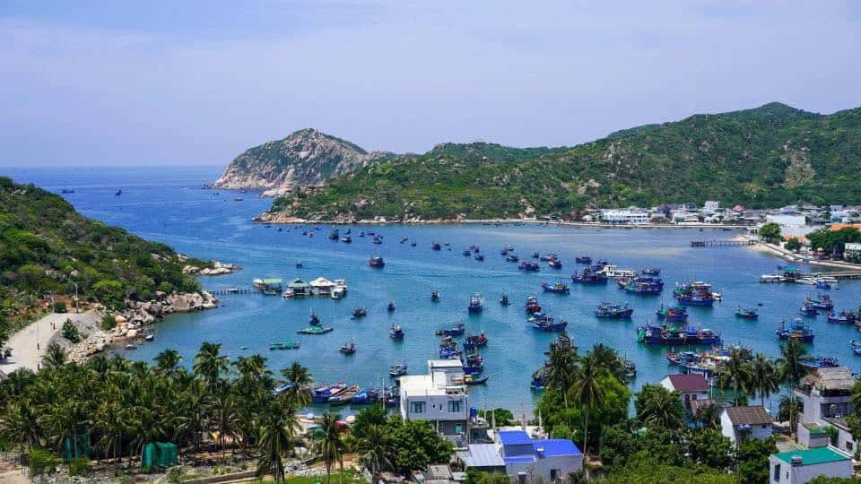 Đèo Cây Cóc – Cung đường săn ảnh huyền thoại giữa trời biển Vĩnh Hy