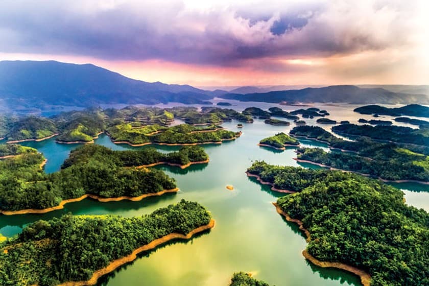 Vịnh Tà Đùng – “Hạ Long trên núi” giữa đại ngàn Đắk Nông