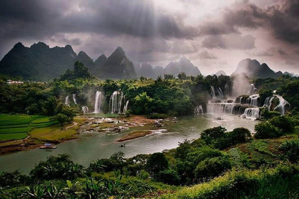 Nghiêu Sơn Lĩnh – Đỉnh Núi Hùng Vĩ Giữa Rừng Sâu Cao Bằng