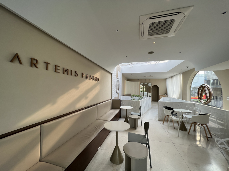 Artemis Pastry & Coffee - Nghệ thuật trong từng miếng bánh